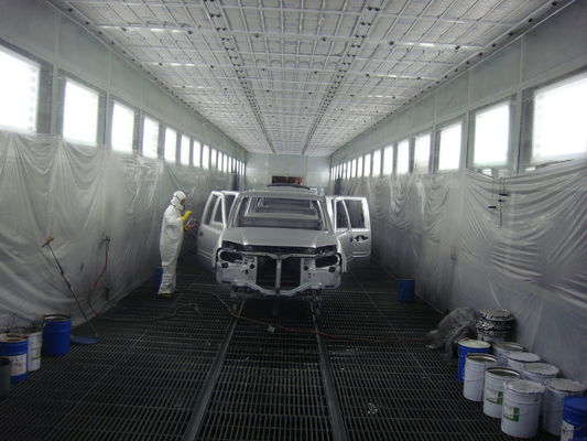 jakość 15000 zestawów / roczna linia natryskowa do lakierni samochodowej z półautomatycznym systemem transportowym fabryka